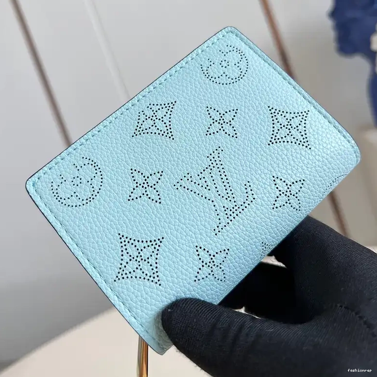 Fashionrepsfam ru 2407YA0011 Bags Gucci 0613